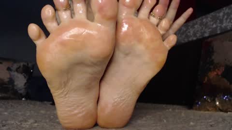 Alanna online show from January 4, 2025, 3:29 am