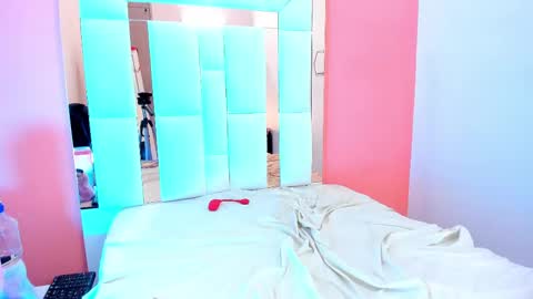 Ana online show from February 22, 2025, 8:53 pm