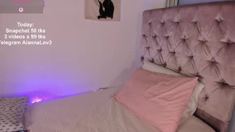 Snapshot of alannalove__ chatting on May 3, 2026, 10:05 pm Alanna online show from May 3, 2026, 10:05 pm