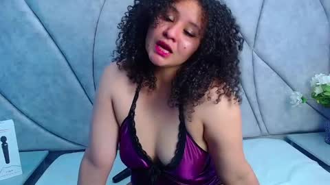 AlaSmith  online show from February 19, 2025, 5:27 am