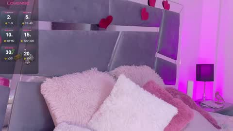 Snapshot of alba_grey chatting on February 20, 2025, 1:03 am alba online show from February 20, 2025, 1:03 am