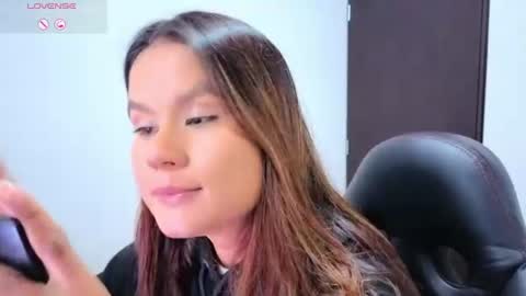 alba_toro535670 online show from June 19, 2026, 12:20 pm