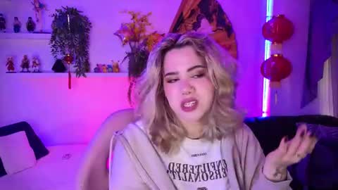 albaandthayron online show from July 28, 2026, 12:48 pm