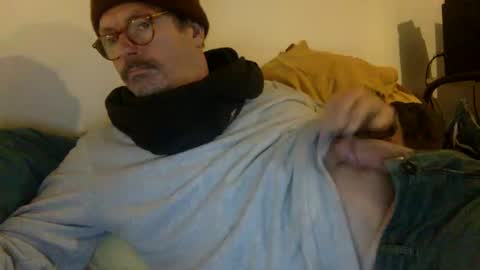 Snapshot of albandant chatting on February 28, 2025, 8:31 am albandant online show from February 28, 2025, 8:31 am