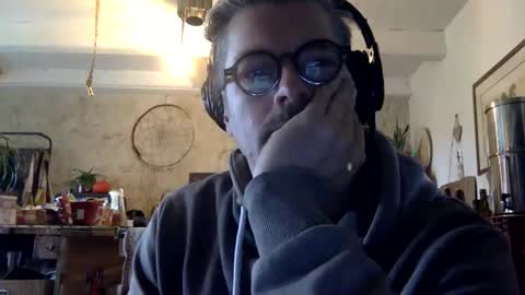 Snapshot of albandant chatting on October 23, 2025, 11:53 am albandant online show from October 23, 2025, 11:53 am