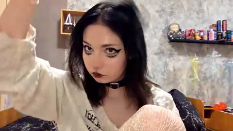 Im Katrina online show from November 6, 2025, 4:41 pm