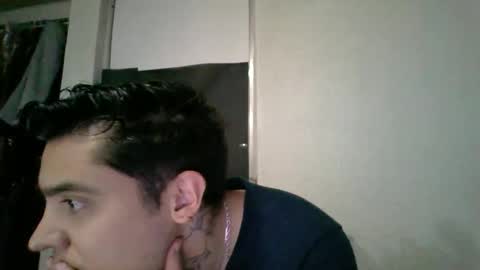 Snapshot of albertoarenas16 chatting on May 26, 2026, 2:07 am albertoarenas16 online show from May 26, 2026, 2:07 am