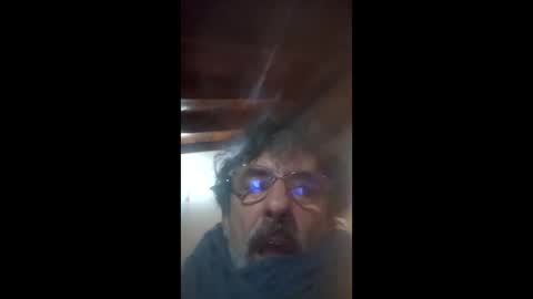 Snapshot of albertoto71 chatting on May 17, 2026, 8:12 am albertoto71 online show from May 17, 2026, 8:12 am