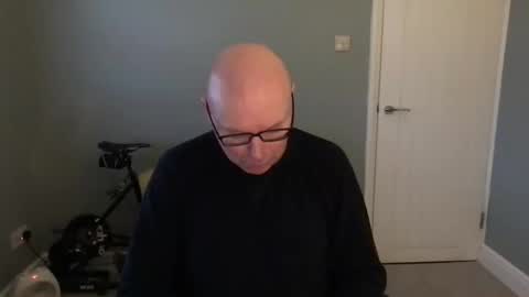 Snapshot of alc300170 chatting on February 12, 2025, 8:27 am alc300170 online show from February 12, 2025, 8:27 am