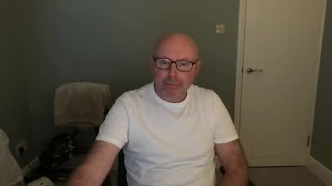 Snapshot of alc300170 chatting on October 31, 2025, 7:53 am alc300170 online show from October 31, 2025, 7:53 am