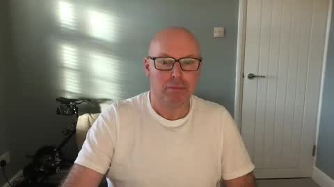 Snapshot of alc300170 chatting on November 12, 2025, 8:48 am alc300170 online show from November 12, 2025, 8:48 am