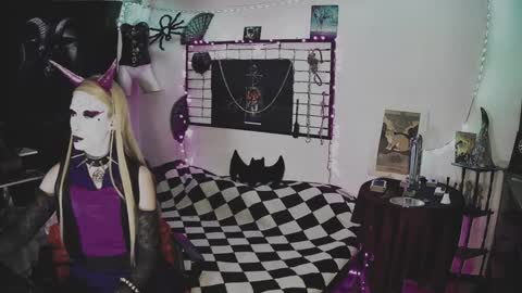 Mistic witch online show from January 26, 2025, 5:45 am