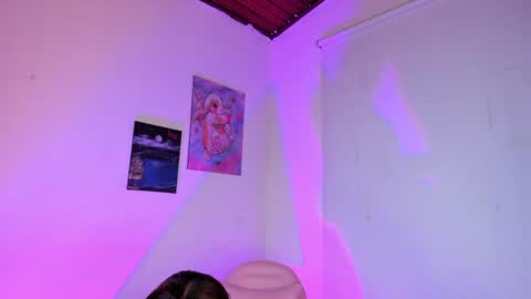 Snapshot of ale_alejandra chatting on April 14, 2026, 2:12 pm Alejandra online show from April 14, 2026, 2:12 pm