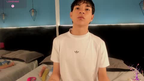 ale_aurarashi online show from September 8, 2025, 10:09 pm