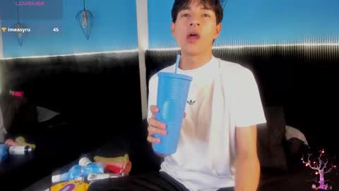 ale_aurarashi online show from September 9, 2025, 10:15 am