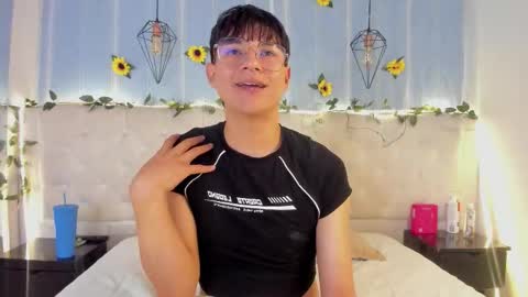 ale_aurarashi online show from October 14, 2025, 7:31 am