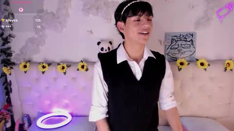 ale_aurarashi online show from February 3, 2026, 6:22 am