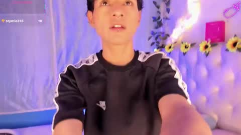 ale_aurarashi online show from February 15, 2026, 3:03 am