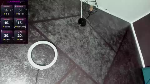 Snapshot of alecadrews_ chatting on March 9, 2025, 11:58 am ALEC ANDREWS online show from March 9, 2025, 11:58 am