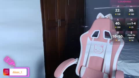 Snapshot of alecadrews_ chatting on October 4, 2025, 7:34 pm ALEC ANDREWS online show from October 4, 2025, 7:34 pm