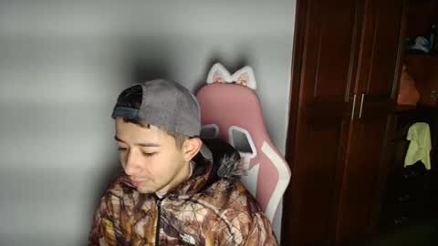 Snapshot of alecadrews_ chatting on October 13, 2025, 7:36 pm ALEC ANDREWS online show from October 13, 2025, 7:36 pm