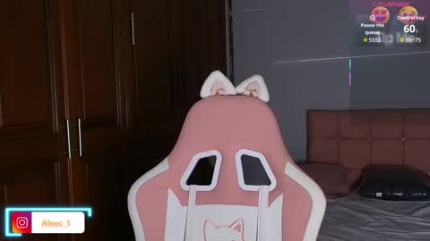 Snapshot of alecadrews_ chatting on October 23, 2025, 9:35 pm ALEC ANDREWS online show from October 23, 2025, 9:35 pm