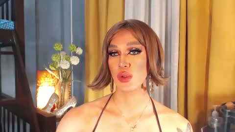 aleinacroft online show from March 8, 2025, 9:39 am