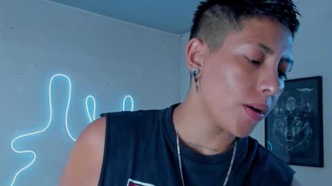 Alejandra online show from November 20, 2025, 1:17 am