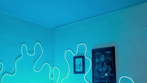 Alejandra online show from April 6, 2026, 3:15 am