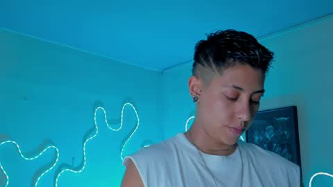 Alejandra online show from April 21, 2026, 9:50 pm