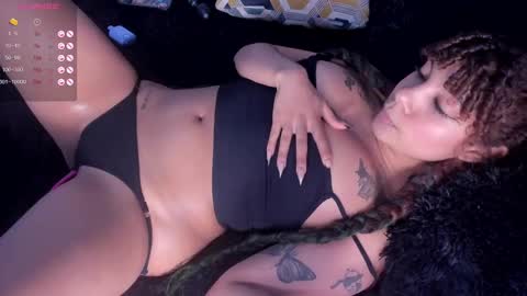 Snapshot of aleja1234lo chatting on January 26, 2025, 2:24 am aleja1234lo online show from January 26, 2025, 2:24 am