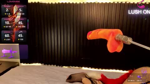 aleja__slav3 online show from November 13, 2025, 9:36 pm