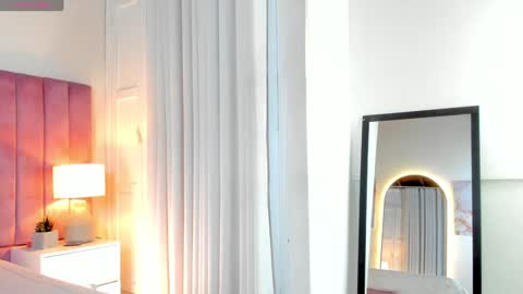 Alejandra Arango online show from February 3, 2025, 6:39 pm