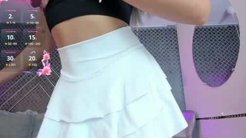 aleja_bloom online show from July 28, 2026, 11:39 am