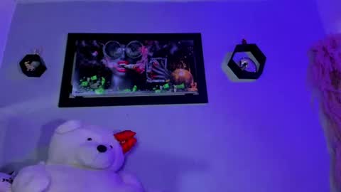 Alejandra online show from July 22, 2026, 9:17 pm