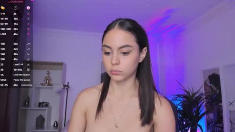 Alejandra online show from February 19, 2025, 9:25 pm