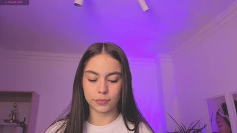 Alejandra online show from March 14, 2026, 11:26 am