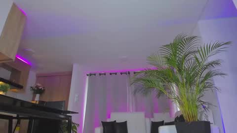 A L E J A N D R A online show from February 28, 2025, 8:18 pm