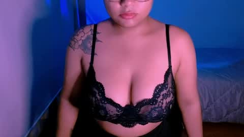 Snapshot of alejandra_conde chatting on May 25, 2026, 11:22 pm Alejandra online show from May 25, 2026, 11:22 pm