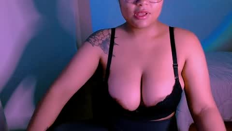 Snapshot of alejandra_conde chatting on May 28, 2026, 11:46 pm Alejandra online show from May 28, 2026, 11:46 pm