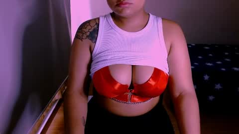 Snapshot of alejandra_conde chatting on June 6, 2026, 7:29 pm Alejandra online show from June 6, 2026, 7:29 pm
