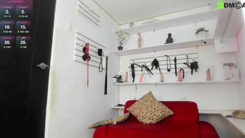 Snapshot of alejandra_dunn chatting on January 9, 2025, 12:30 pm Alejandra online show from January 9, 2025, 12:30 pm