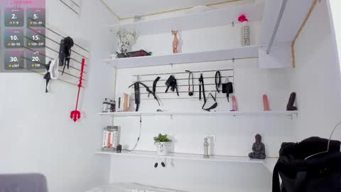 Snapshot of alejandra_dunn chatting on February 22, 2025, 11:35 pm Alejandra online show from February 22, 2025, 11:35 pm