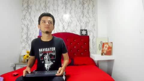 ALEJANDRA JAMES online show from April 6, 2026, 11:33 am