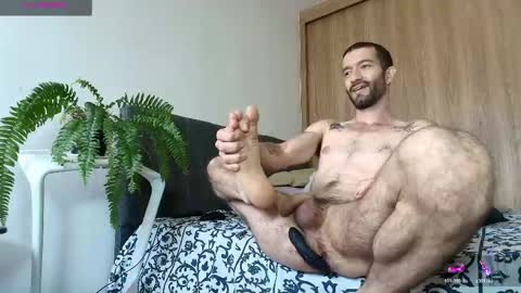Snapshot of alejandro_bigcock chatting on June 8, 2026, 4:18 pm Alejandro Hernndez online show from June 8, 2026, 4:18 pm