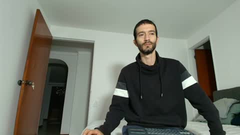 Snapshot of alejandro_bigcock chatting on July 5, 2026, 4:19 am Alejandro Hernndez online show from July 5, 2026, 4:19 am