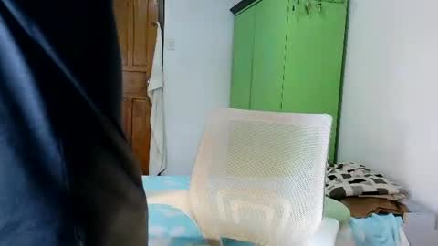 Snapshot of alejandro_fernan chatting on July 19, 2026, 12:20 pm alejandro fernan online show from July 19, 2026, 12:20 pm