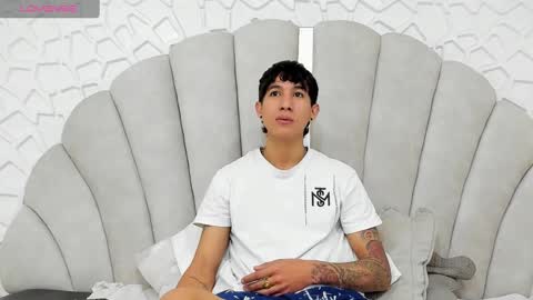 Alejo online show from February 24, 2025, 1:10 pm