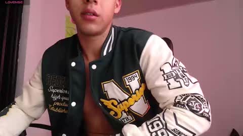 Snapshot of alejandrojf_00 chatting on January 13, 2025, 8:37 pm Daiki jack online show from January 13, 2025, 8:37 pm