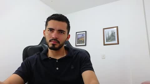 alejandroo_7 online show from December 27, 2024, 7:24 pm